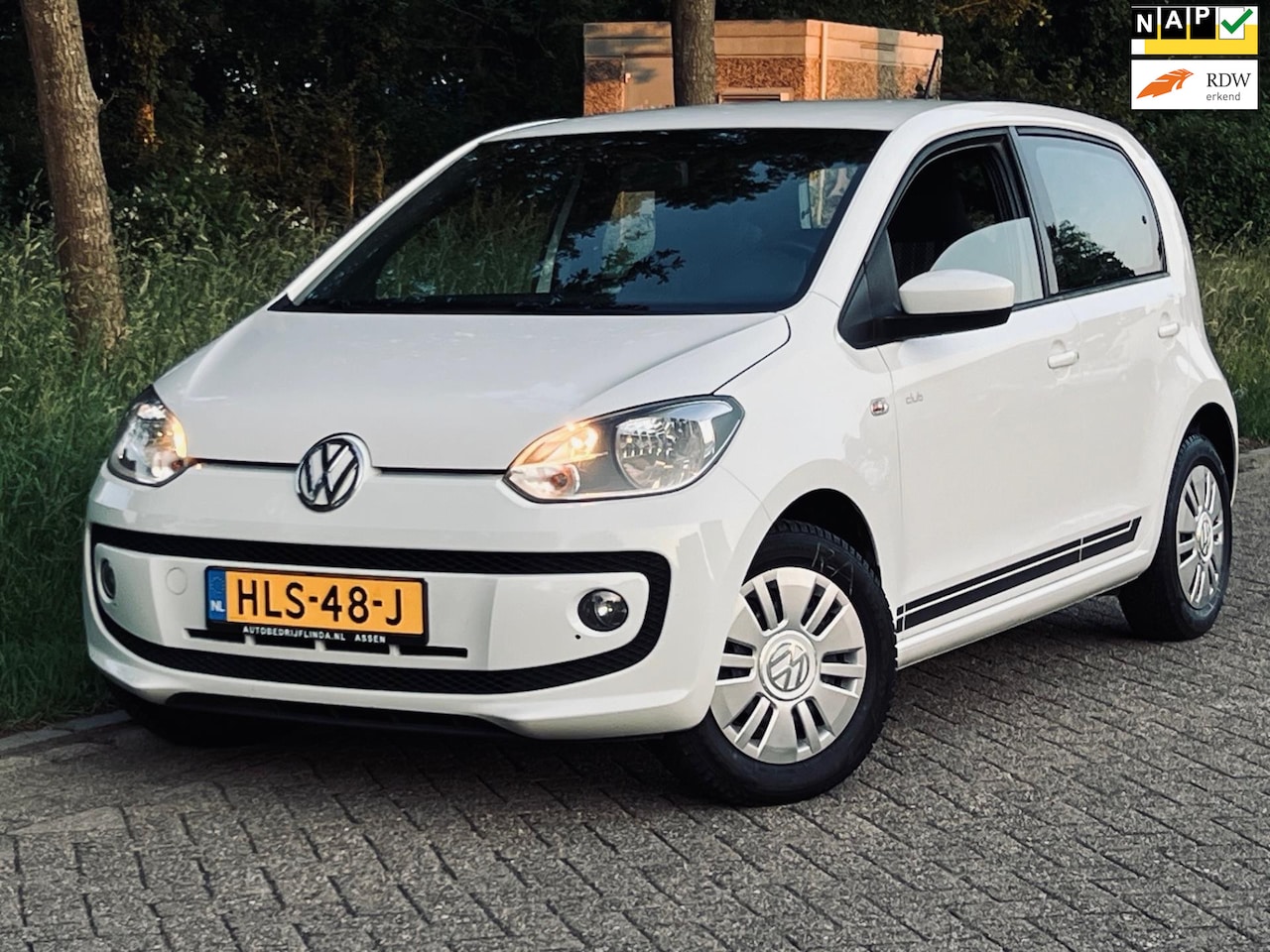 Volkswagen Up! - 1.0 up! CUP Edition (bj 2015) AIRCO / STOELVERWARMING - AutoWereld.nl