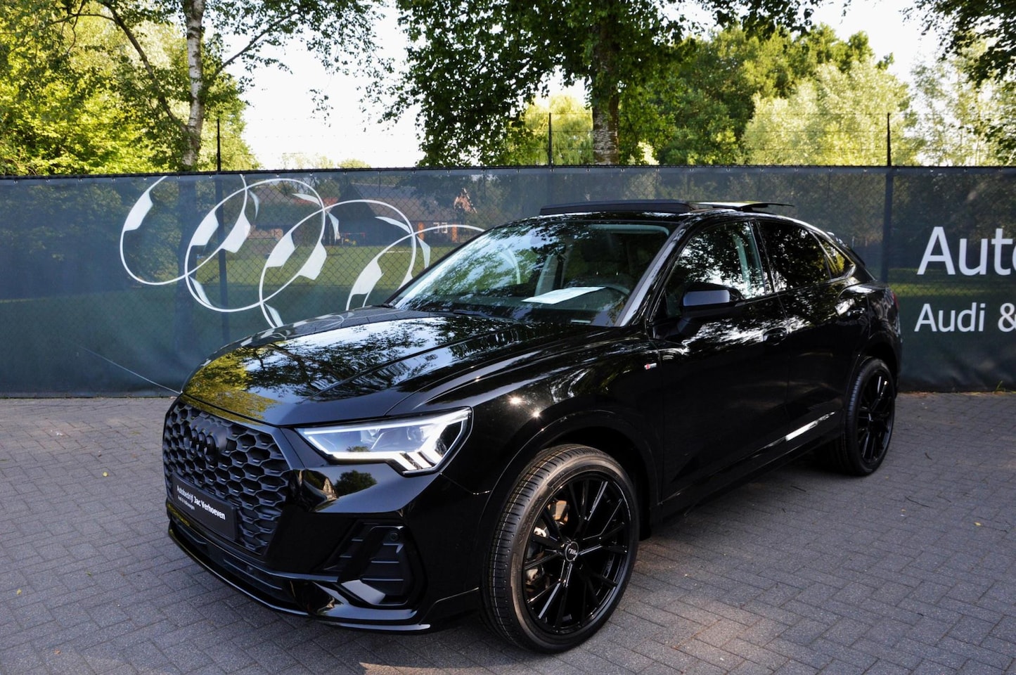 Audi Q3 Sportback - 35 TFSI 150pk|S Edition|Black Edition|Panoramadak|Apple carplay|Adaptive Cruise|Automaat| - AutoWereld.nl