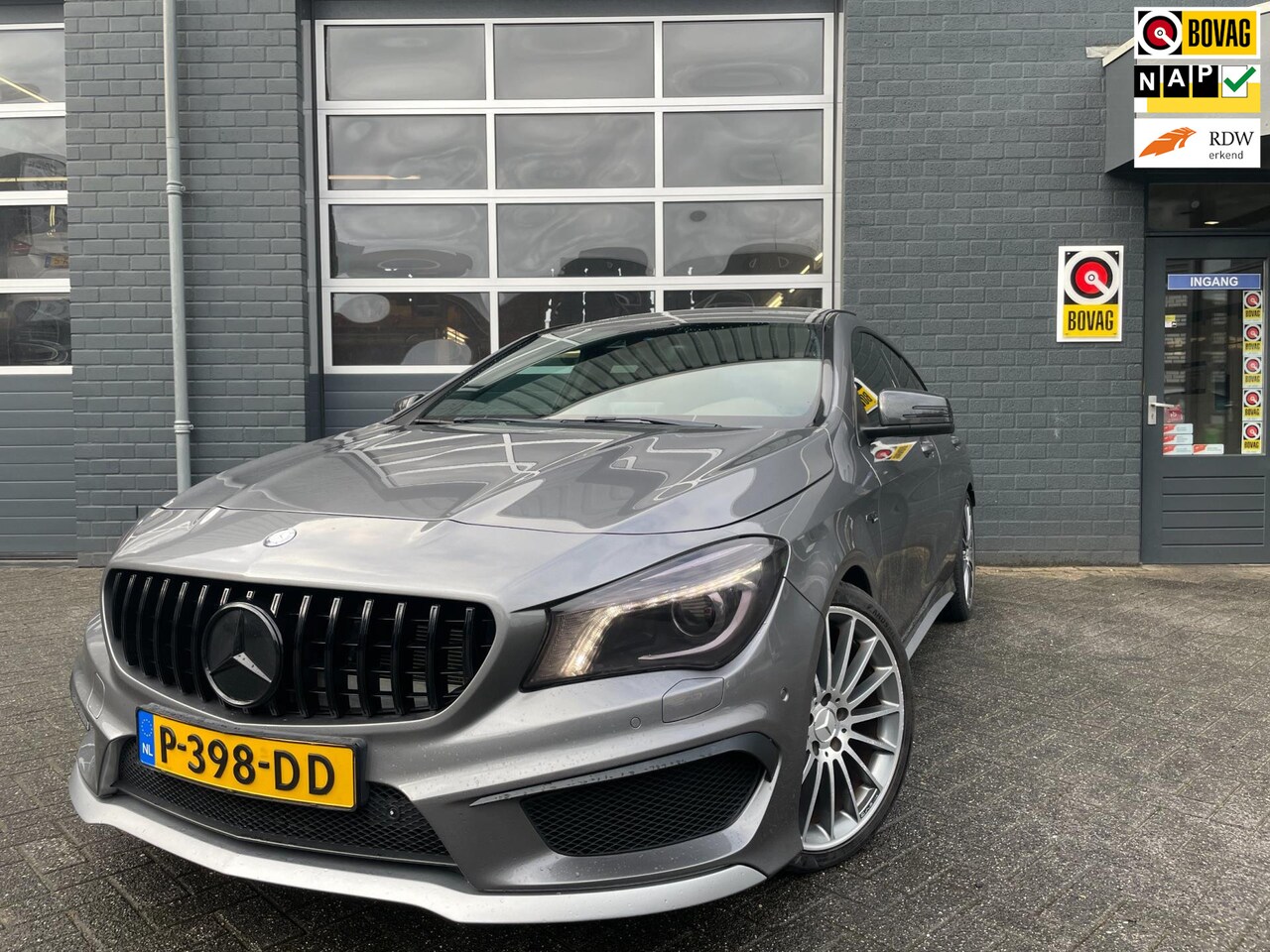Mercedes-Benz CLA-klasse Shooting Brake - AMG 45 4MATIC OrangeArt Edition|CARPLAY|LEDER|DAKJE|19'' - AutoWereld.nl