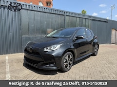 Toyota Yaris - 1.5 Hybrid Dynamic Luxury | Stoelverwarming | Camera | Lichtmetalen velgen |