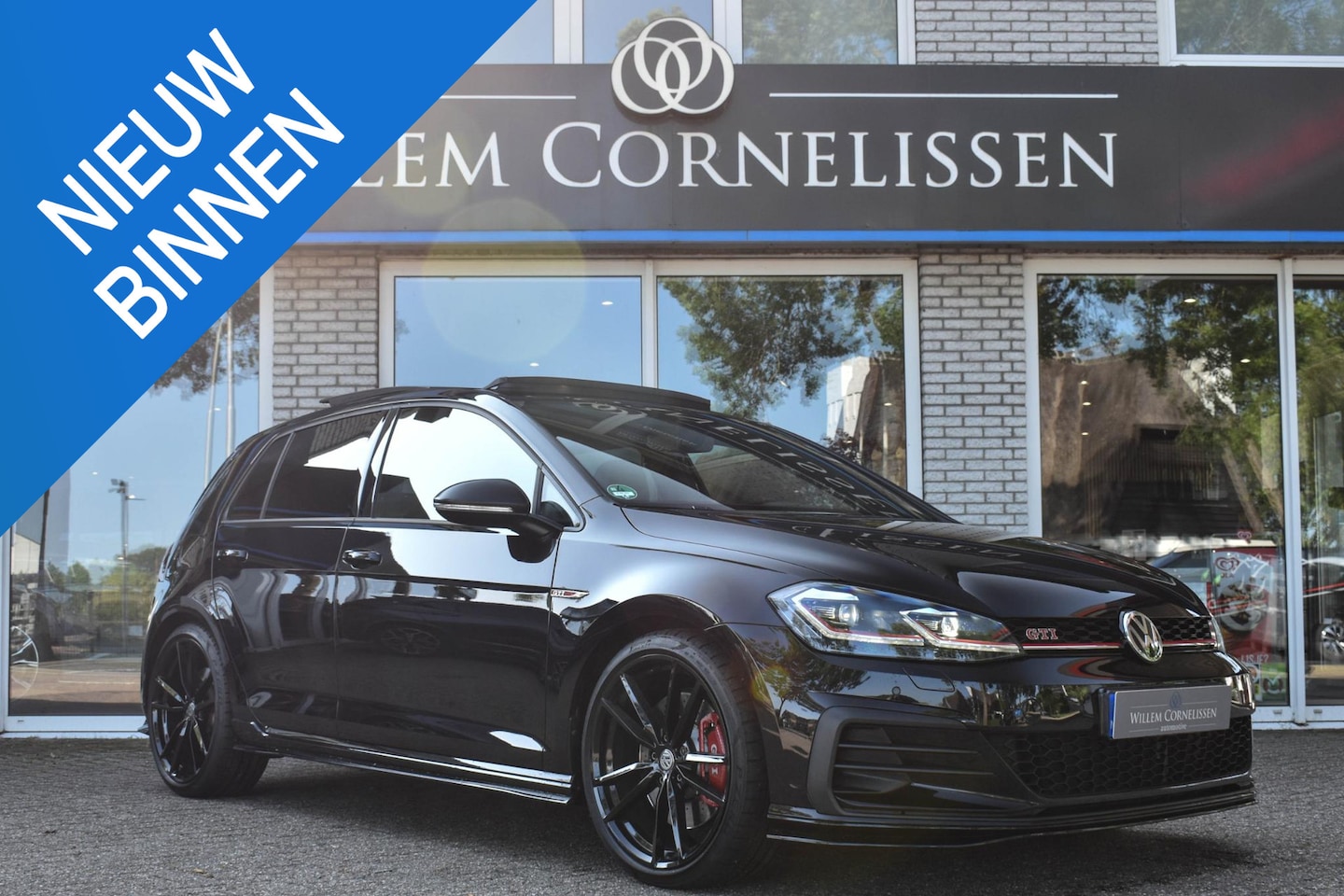 Volkswagen Golf - 2.0 TSI GTI TCR Akra Pano Keyless Leder - AutoWereld.nl