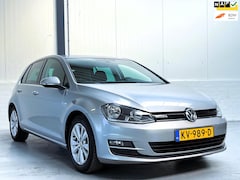 Volkswagen Golf - 1.0 TSI Connected Series|Camera
