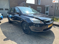 Ford Focus Wagon - 1.6 Comfort