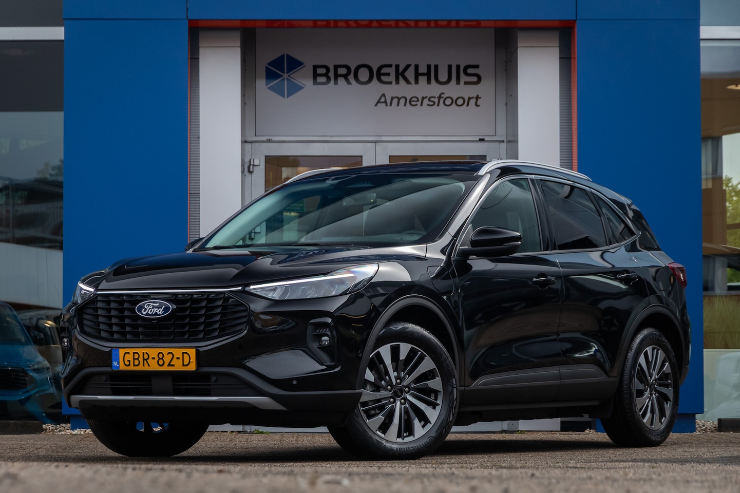 Ford Kuga - 2.5 PHEV Titanium | Trekhaak elektrisch uitklapbaar | Schuif/kantel pano dak | 360 camera - AutoWereld.nl