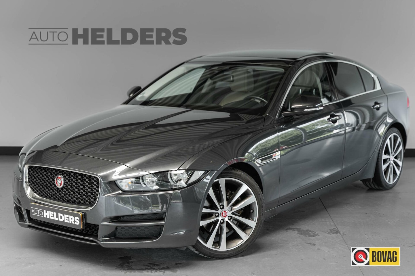 Jaguar XE - 2.0 D Pure Leder Panorama - AutoWereld.nl