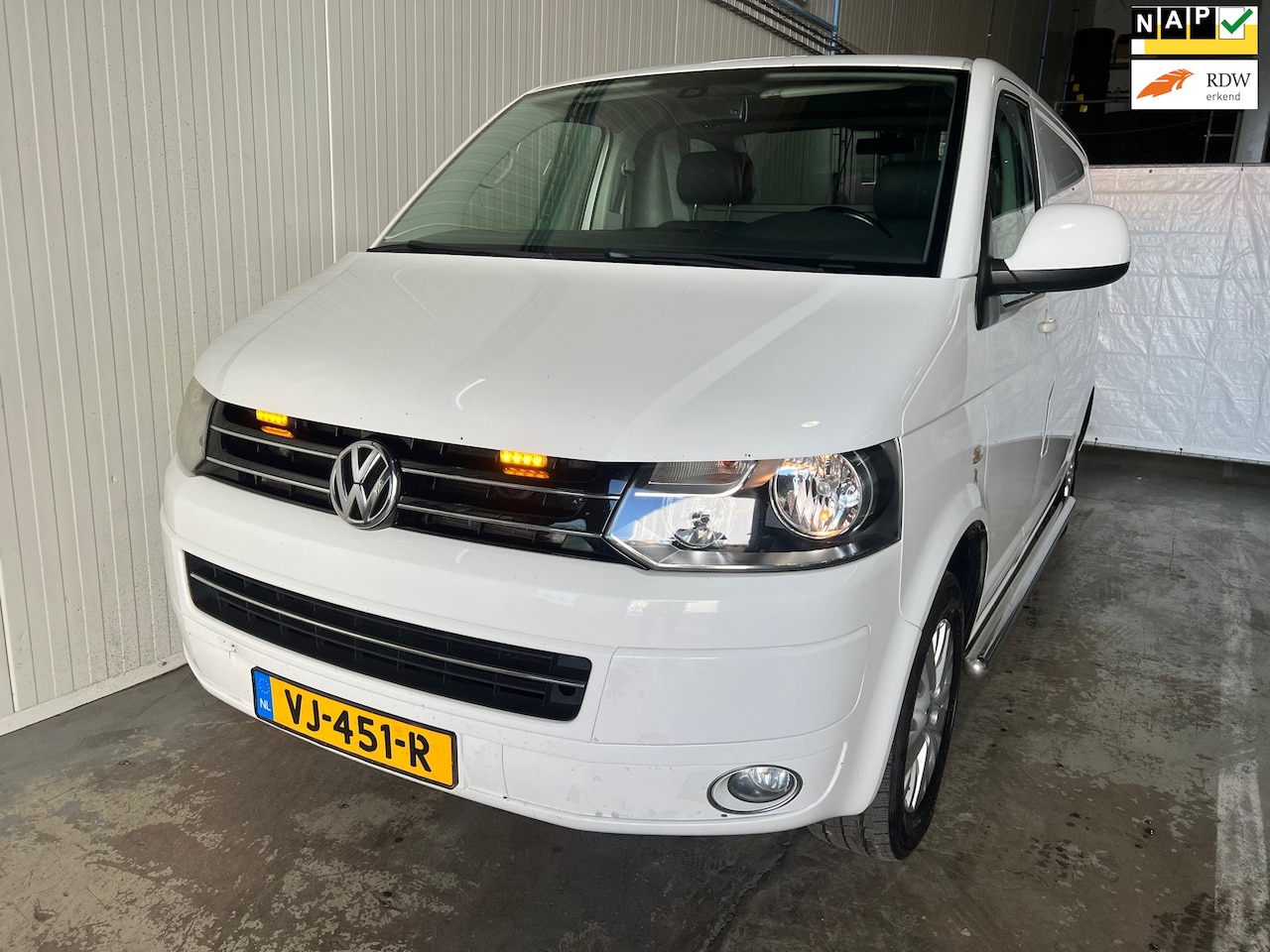 Volkswagen Transporter - 2.0 TDI L1H1 T800 DC Budgetline 2.0 TDI L1H1 T800 DC Budgetline - AutoWereld.nl
