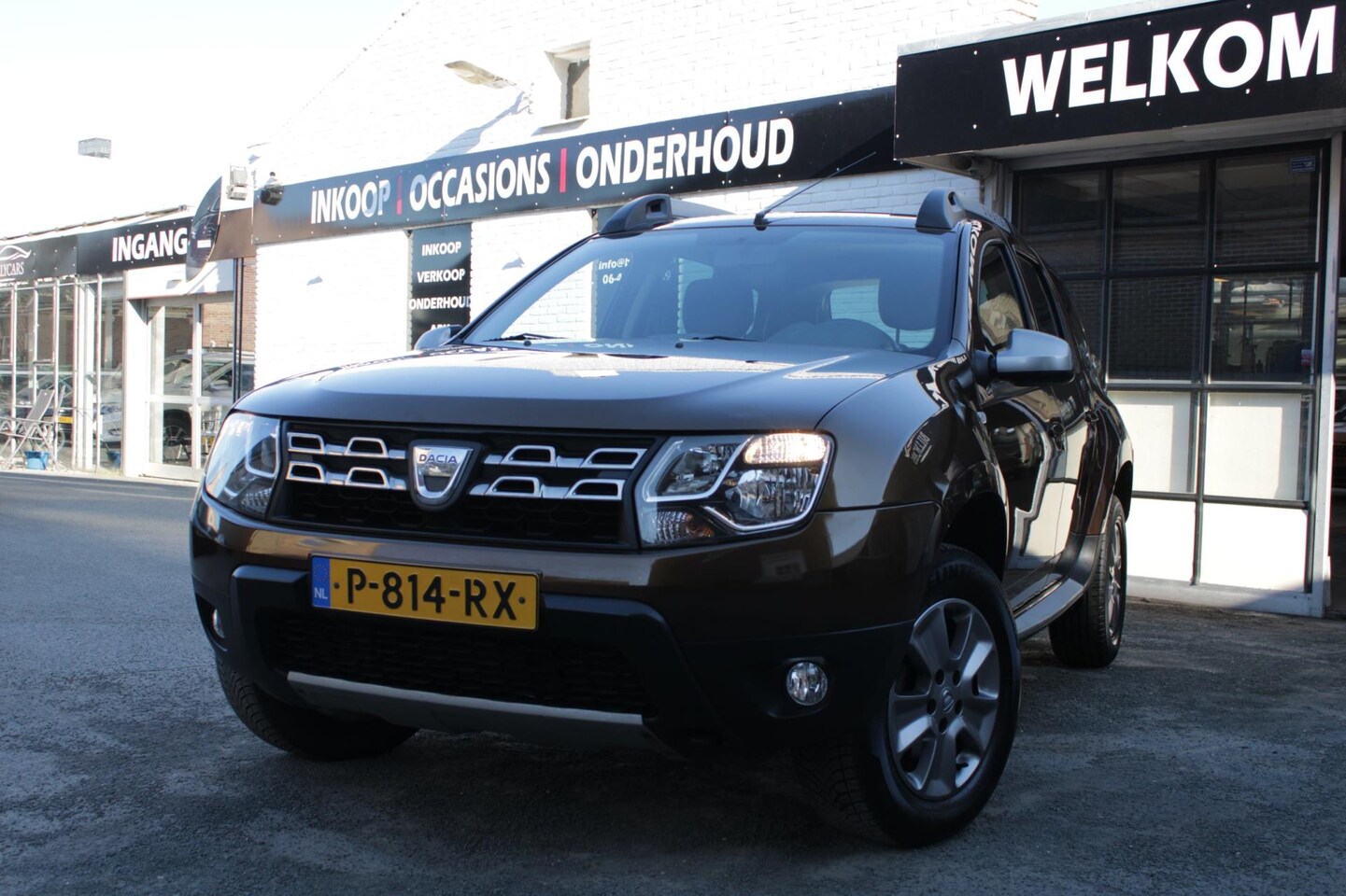 Dacia Duster - 1.2 TCe 4x2 Prestige / Airco /CruiseControle / Navi / Trekhaak - AutoWereld.nl