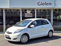 Toyota Yaris - 1.3 VVT-i 99pk Aspiration | Trekhaak, 6-bak, Climate control, Elektrische ramen, Radio/CD