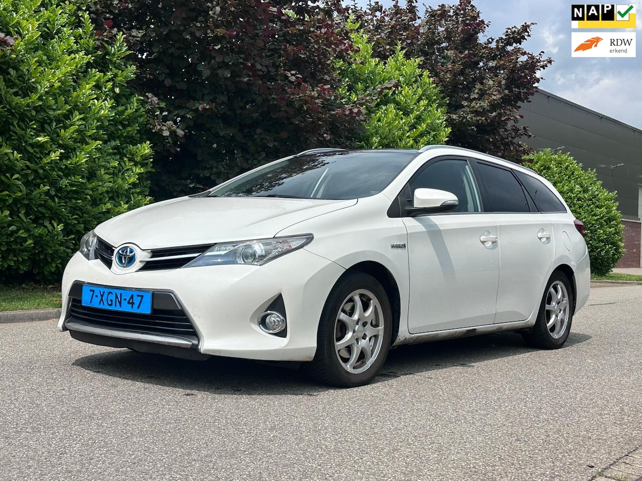 Toyota Auris Touring Sports - 1.8 Hybrid Taxi klaar*Achteruit Camera*Navigatie*Cruise*Airco*NAP* - AutoWereld.nl