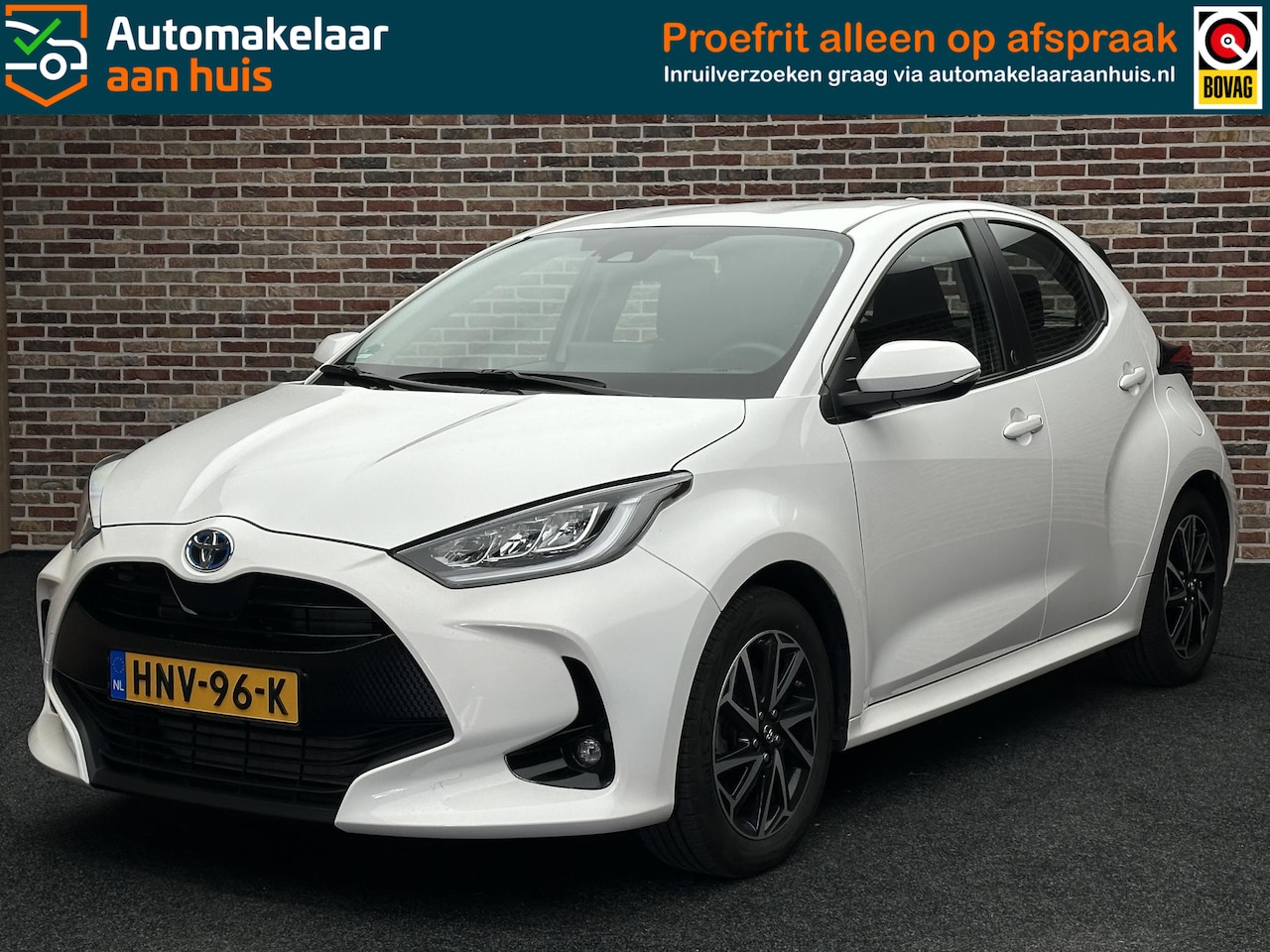 Toyota Yaris - 1.5 Hybrid Dynamic Camera Led weinig KM - AutoWereld.nl