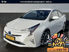 Toyota Prius - 1.8 Dynamic Navigatie, Dodehoekdetectie, Stoelverwarming, Privacy glass, Head-up display,