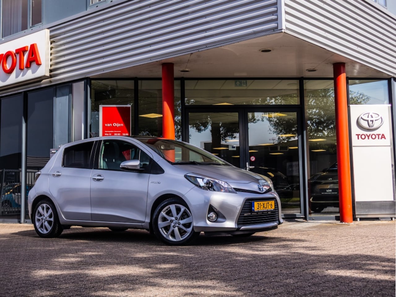 Toyota Yaris - 1.5 Full Hybrid Dyn. - AutoWereld.nl