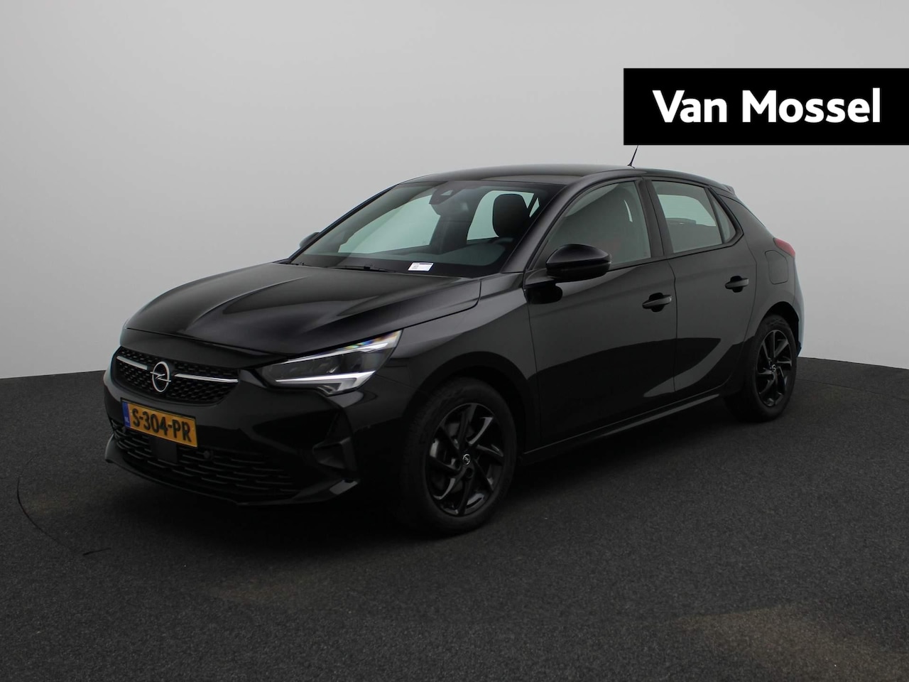 Opel Corsa - 1.2 GS Line Opel Corsa 1.2 Level 4 | 100pk | Navigatie | Airco | Lichtmetalen Velgen | App - AutoWereld.nl