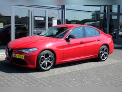 Alfa Romeo Giulia - 2.0 T 280pk AWD Veloce