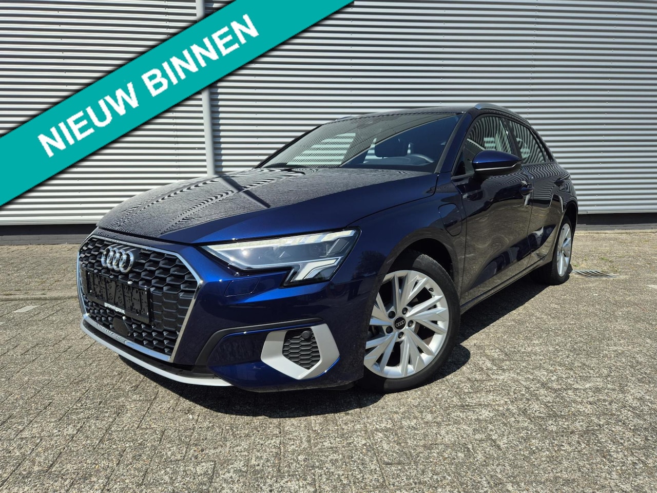 Audi A3 Sportback - 40 TFSI e Advanced edition 40 TFSI e Advanced edition,carplay/android,parkeersensoren/camera,stoelverwarming,armsteun - AutoWereld.nl