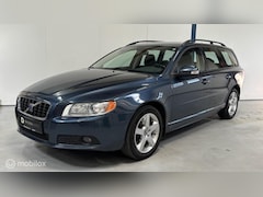 Volvo V70 - 2.5T Momentum AUTOMAAT / YOUNGTIMER