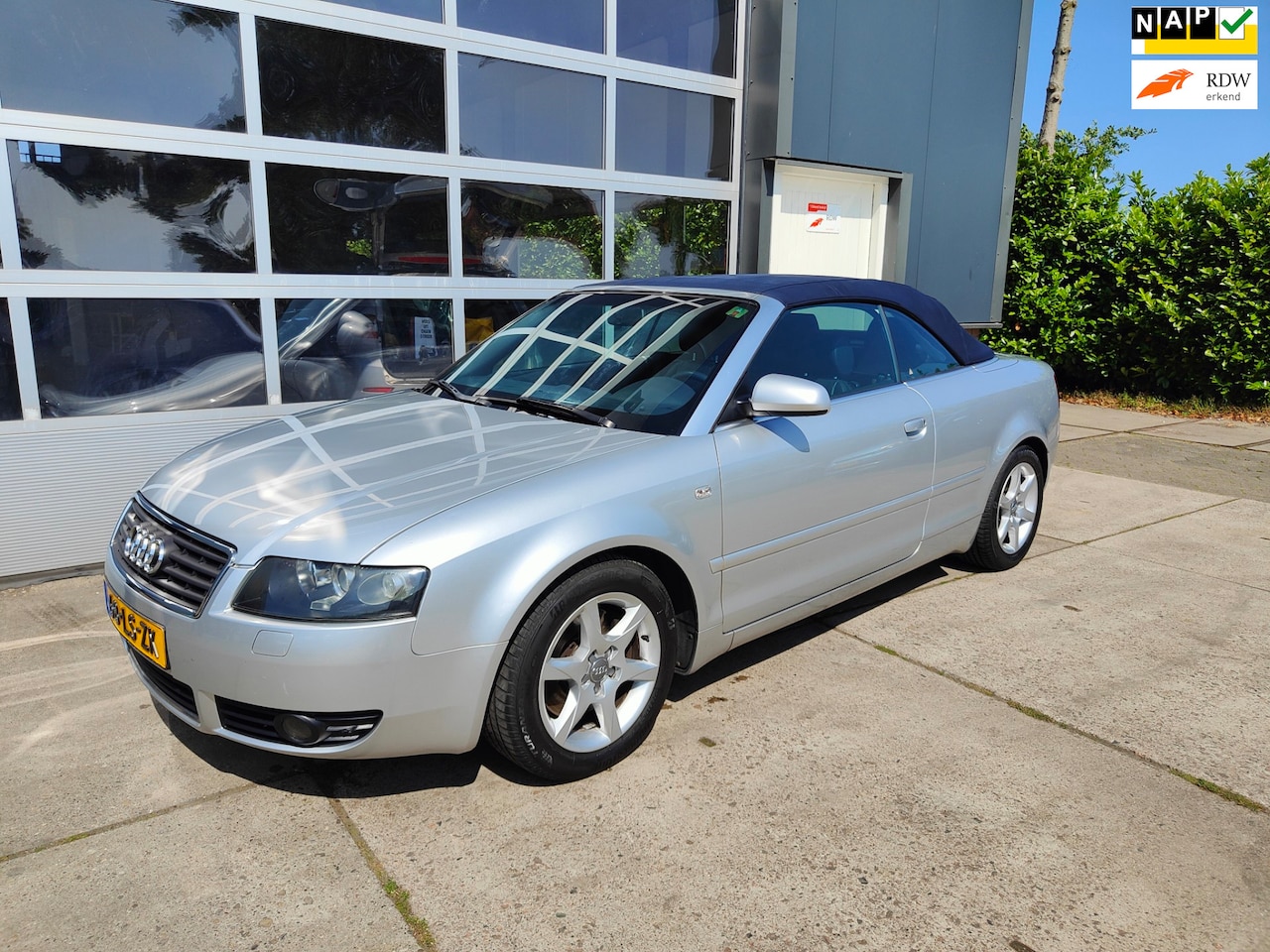 Audi A4 Cabriolet - 2.4 V6 Exclusive 2.4 V6 Exclusive - AutoWereld.nl