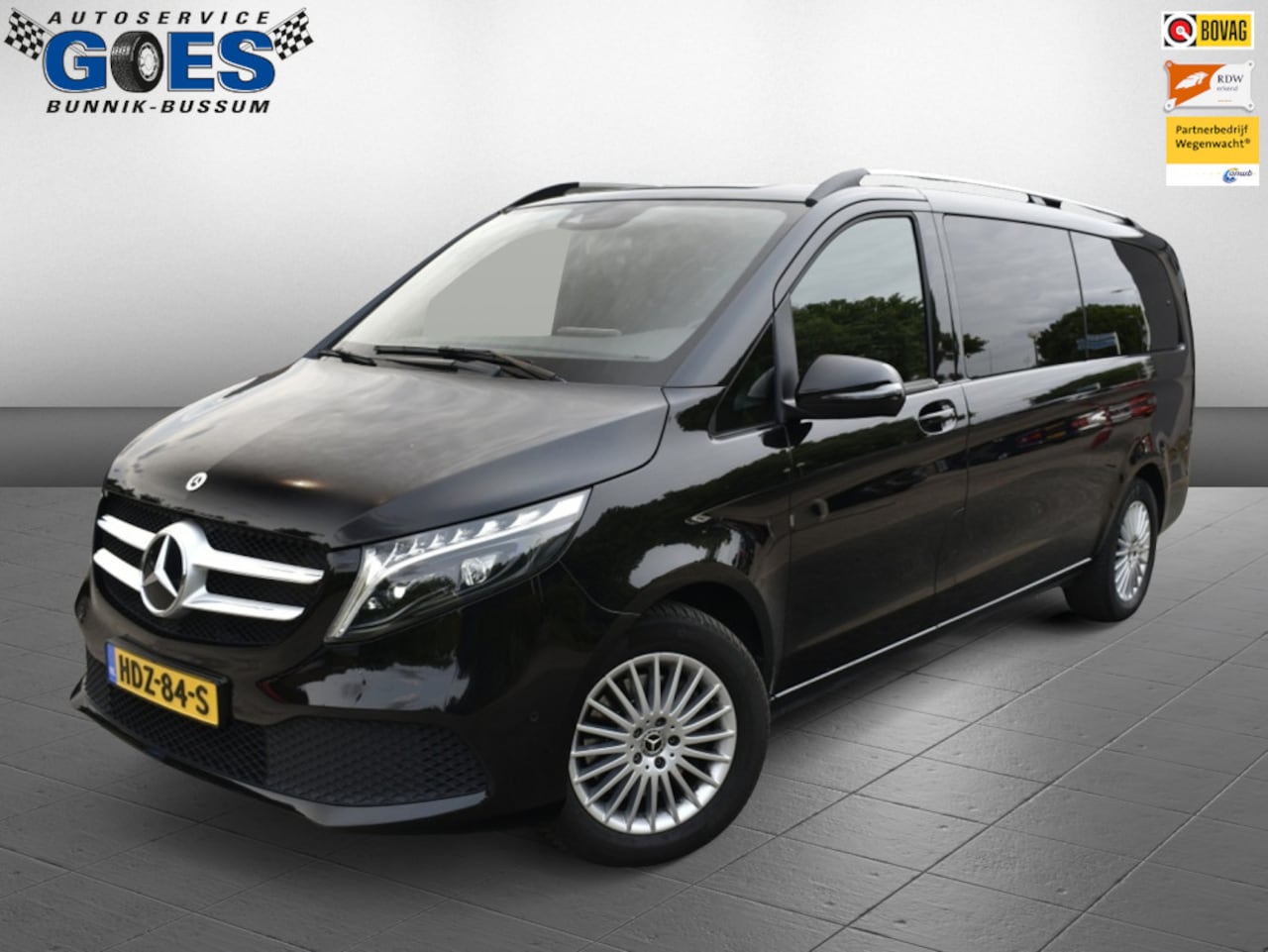 Mercedes-Benz V-klasse - V 300 d 4MATIC extra lang geel kent incl btw / bpm - AutoWereld.nl