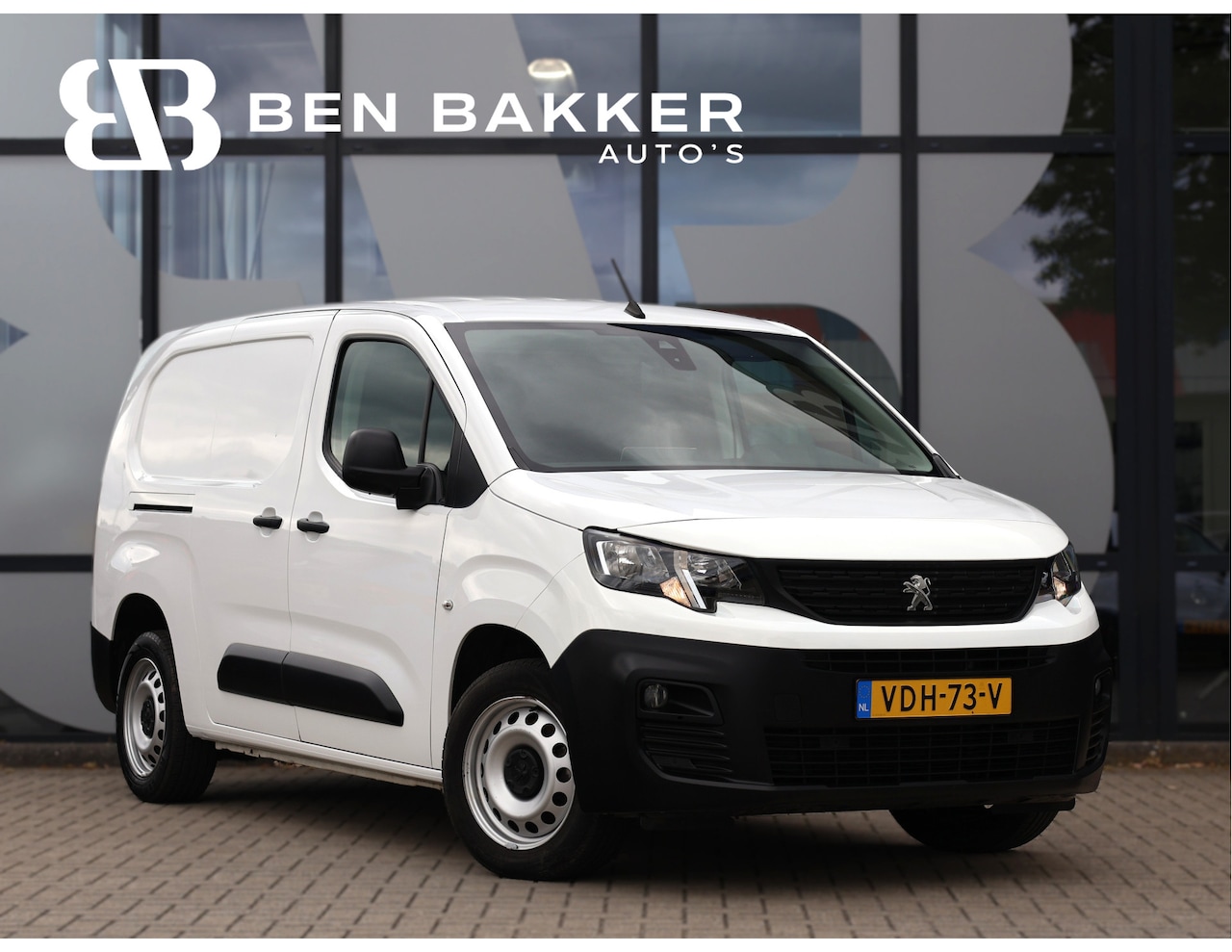 Peugeot Partner - 1.5 BlueHDI Asphalt Long | Airco | Navigatie | Cruise Control | - AutoWereld.nl