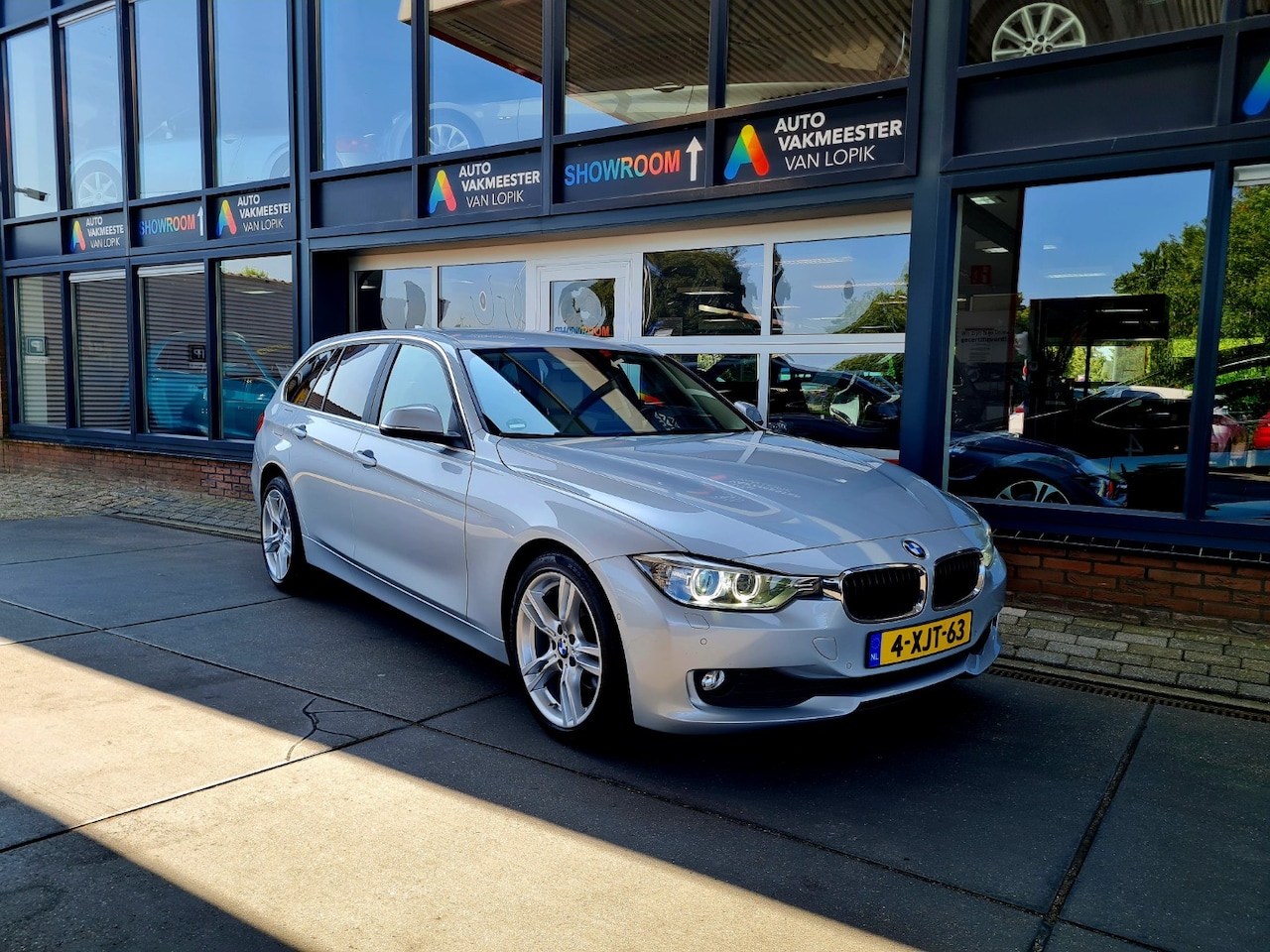 BMW 3-serie Touring - (f31) Executive Autom. Camera Leder Stoelverw. Navi 18 inch all-in prijs + 6 mnd garantie! - AutoWereld.nl