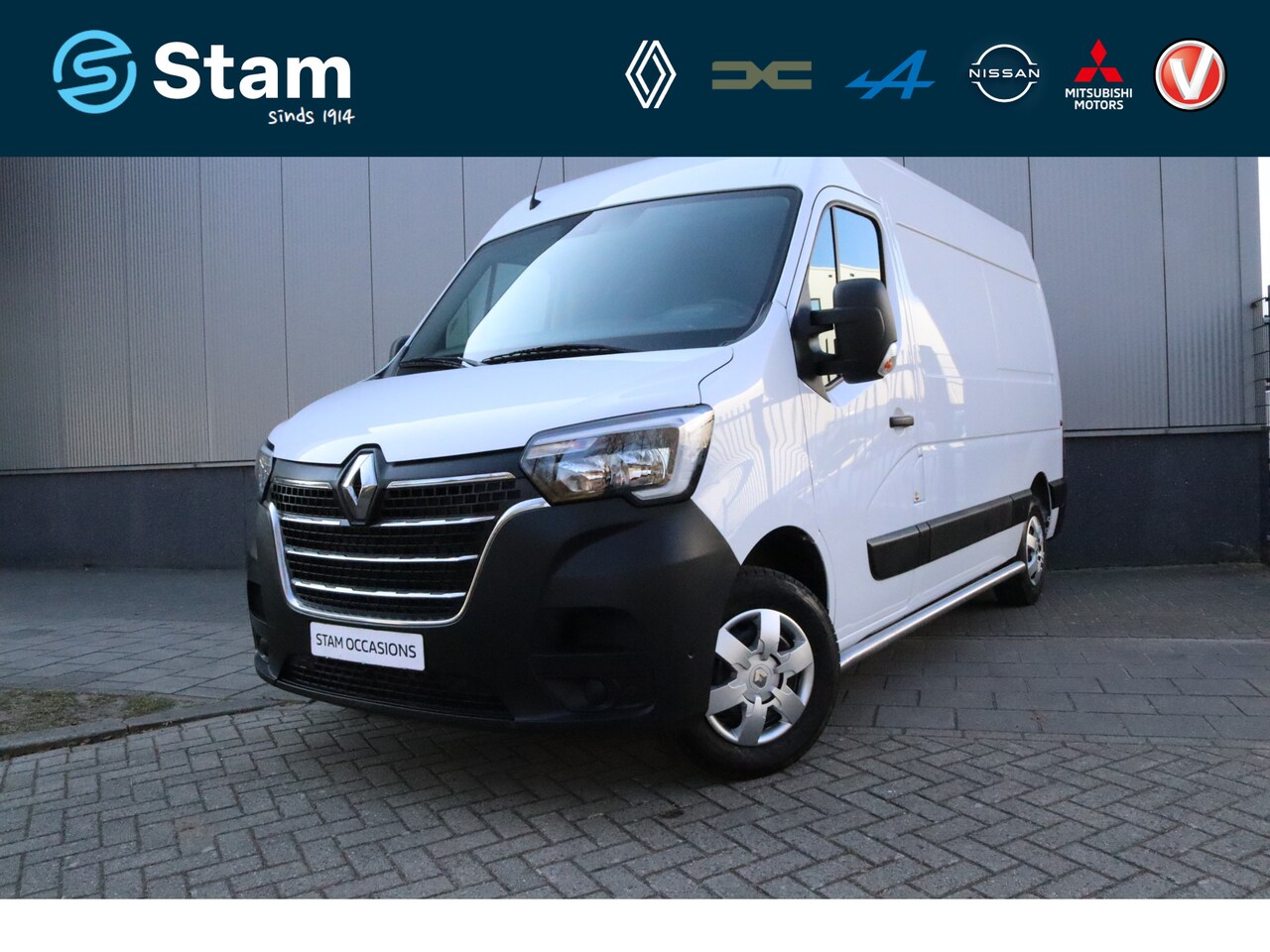 Renault Master - T35 2.3 dCi 150 L2H2 Energy Work Edition Airco | Camera | Cruise | Navi | Parkeersens. v+a - AutoWereld.nl