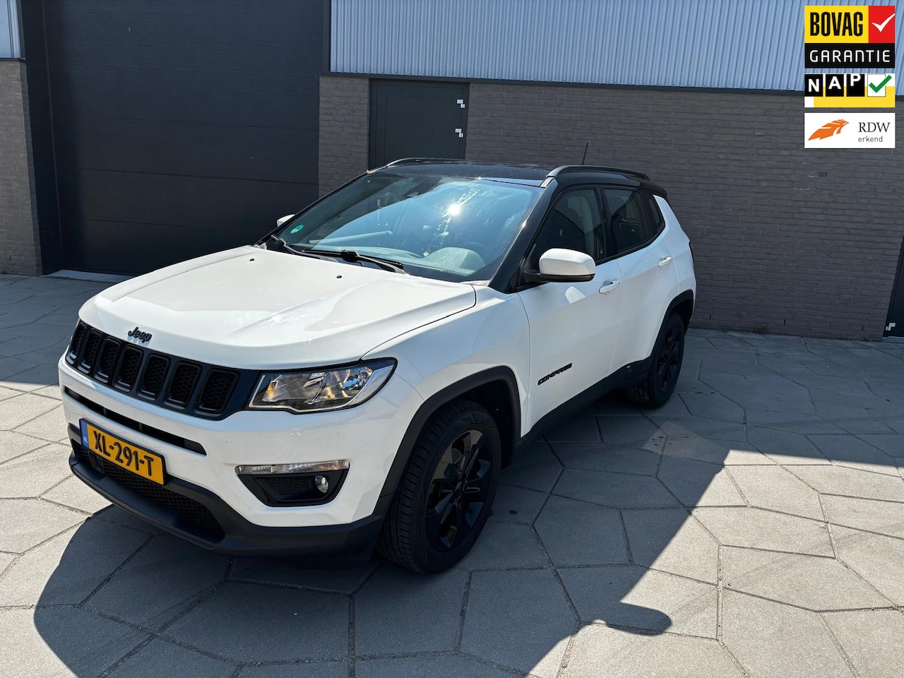 Jeep Compass - 1.4 MultiAir Night Eagle |STOERE SUV | Mooie kleurcombinatie - AutoWereld.nl