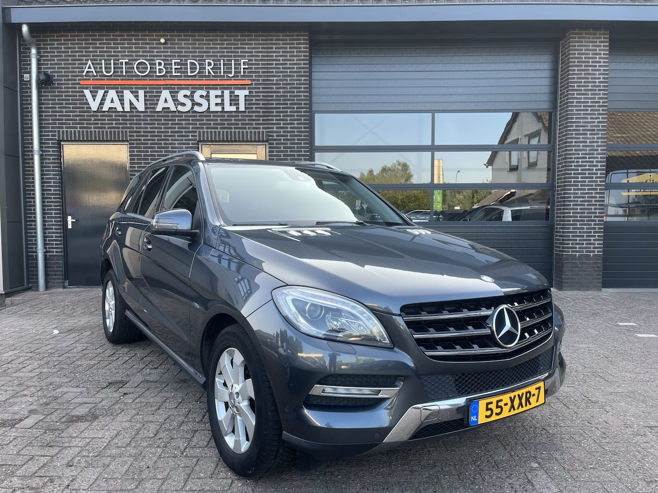 Mercedes-Benz M-klasse - 350 Navi , Xenon , Luchtvering - AutoWereld.nl
