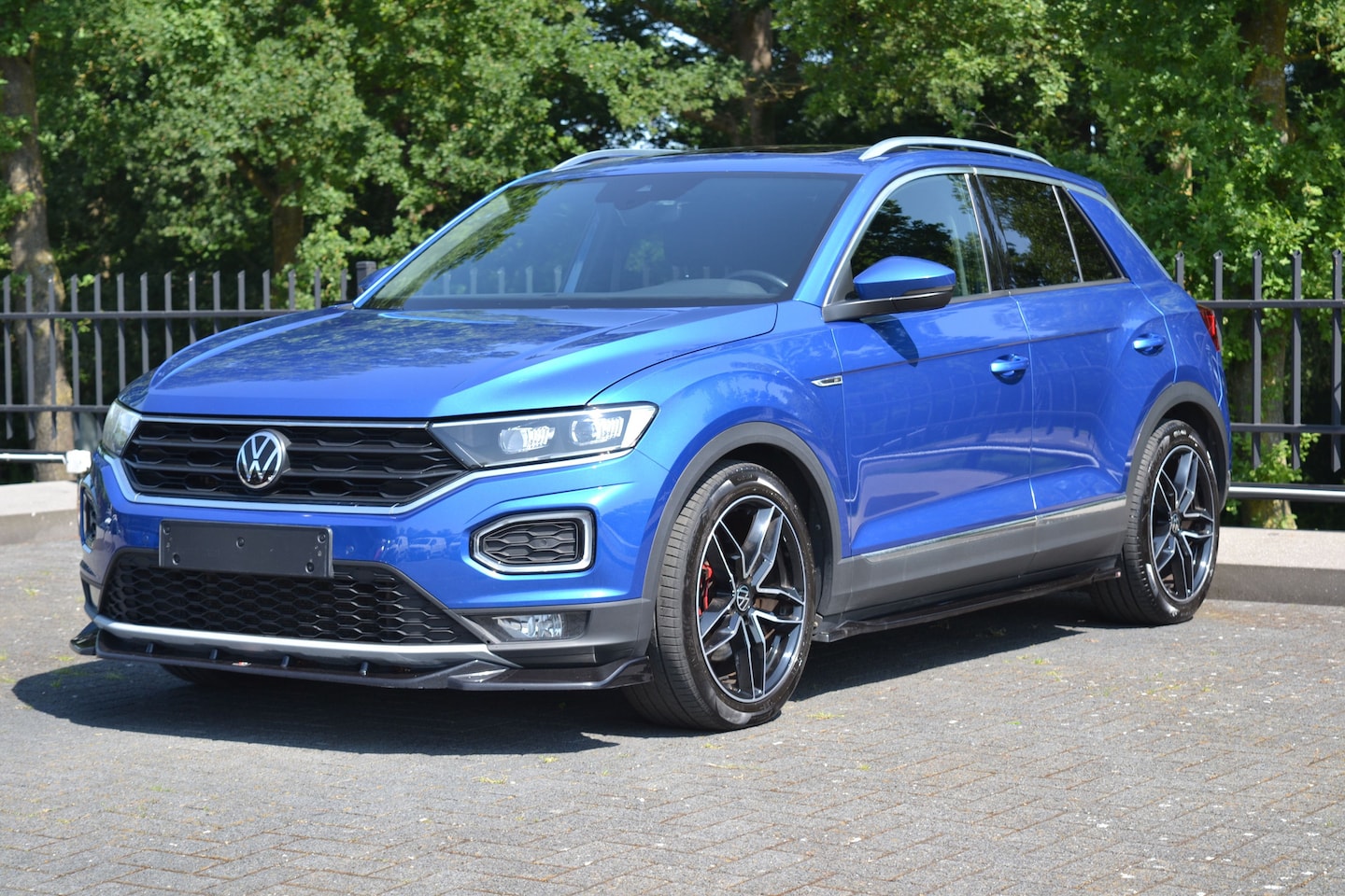 Volkswagen T-Roc - 1.5 TSi R-line SuperSport | Pano | Virtual | Climate | ACC - AutoWereld.nl