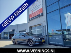 BMW 3-serie - 318i Executive Edition - SPORT LINE - CARPLAY / ANDROID - LED - 1/2 LEER - NL AUTO - 1 EIG