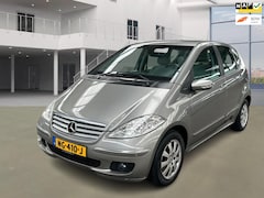 Mercedes-Benz A-klasse - 170 Elegance/AUTOMAAT/AIRCO/PARKEERSENS VOOR-ACHTER/VERWARMDE VOORST