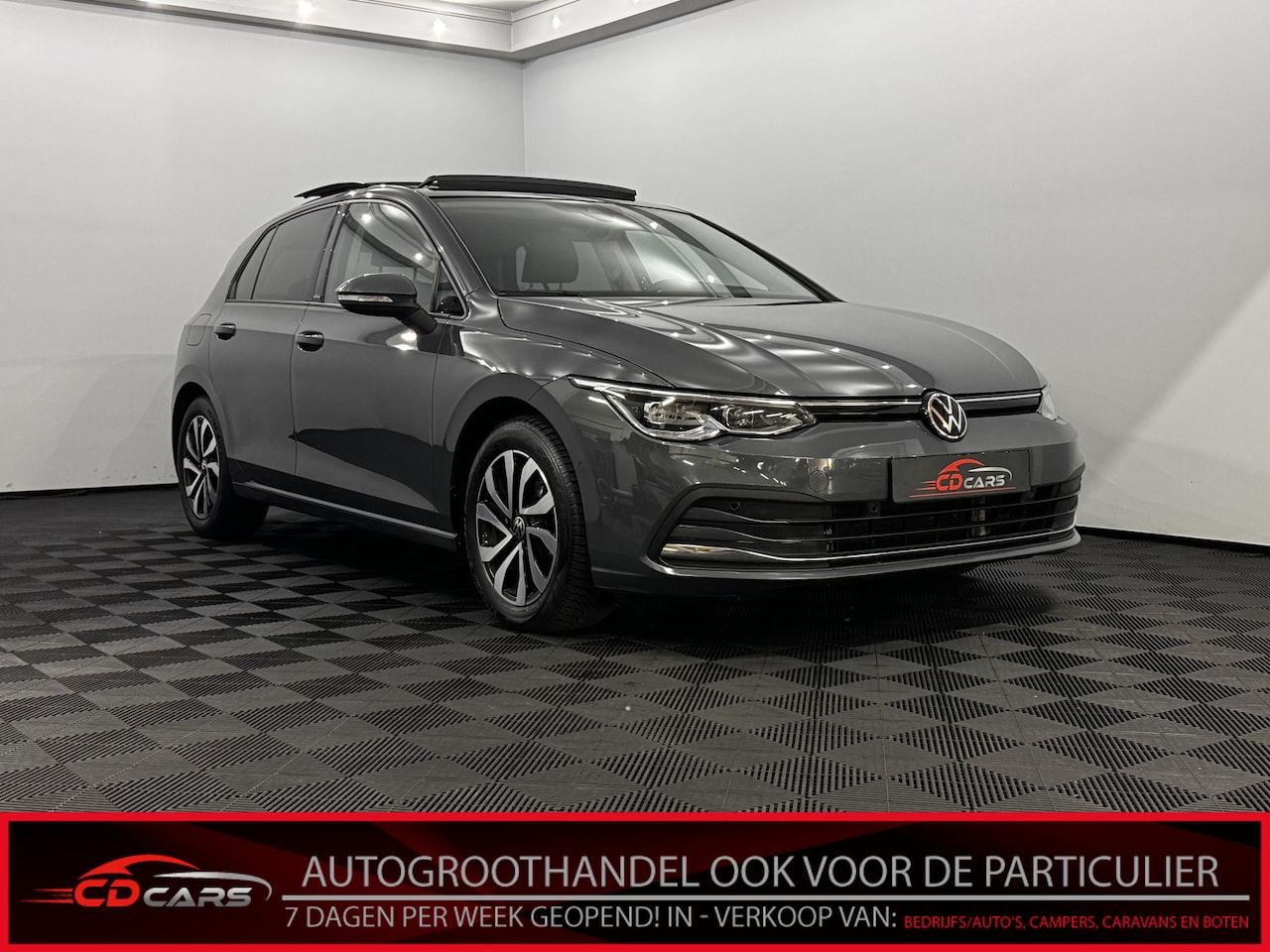 Volkswagen Golf - 2.0 TDI Active Business Pano, Camera, Navi, Sfeerverlichting, Head-up display, Virtual des - AutoWereld.nl
