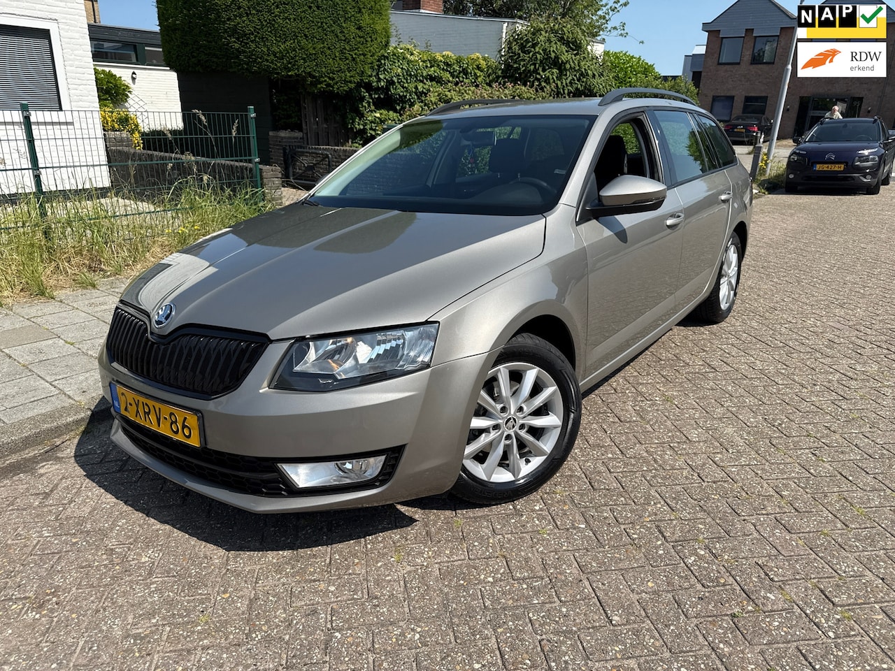 Skoda Octavia Combi - 1.2 TSI Greentech Ambition Businessline 1.2 TSI Greentech Ambition Businessline - AutoWereld.nl