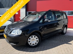 Volkswagen Touran - 2.0-16V FSI Trendline TREKHAAK / CLIMA / CRUISE / ELEK RAMEN / GOED ONDERHOUDEN / APK 01-2