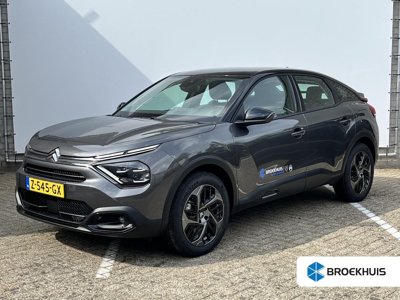 Citroën C4 - Citroën 1.2 Puretech Max | Achterbank in delen neerklapbaar | Achteruitrijcamera | Airco ( - AutoWereld.nl