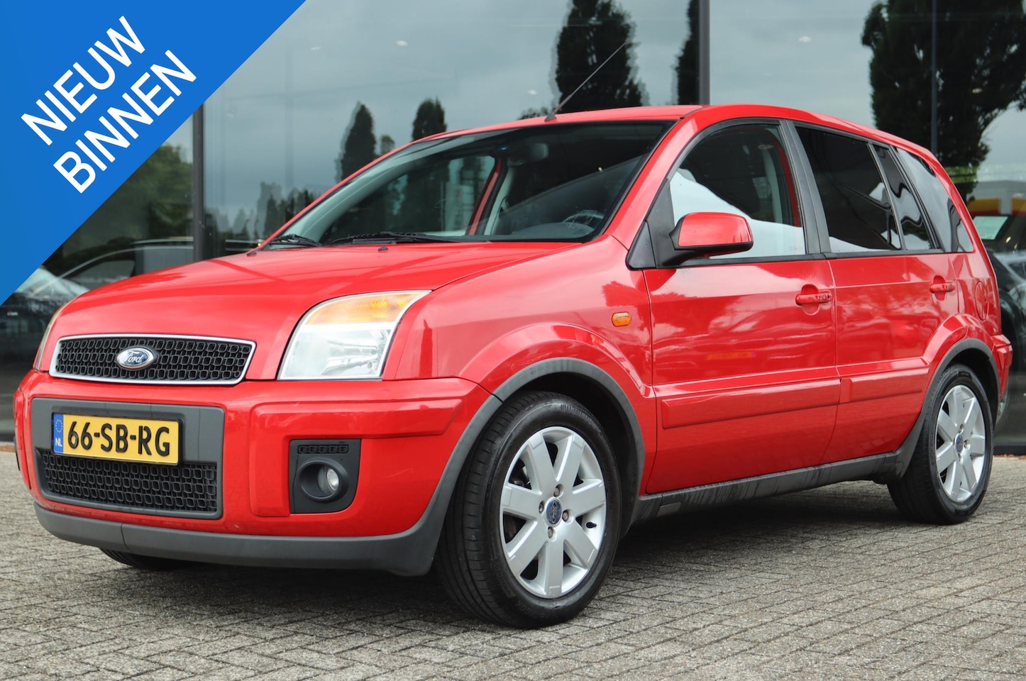Ford Fusion - 1.6-16V FUTURA | TREKHAAK | VOORRUITVERW. | AIRCO | ELEK. RAMEN | LMV - AutoWereld.nl