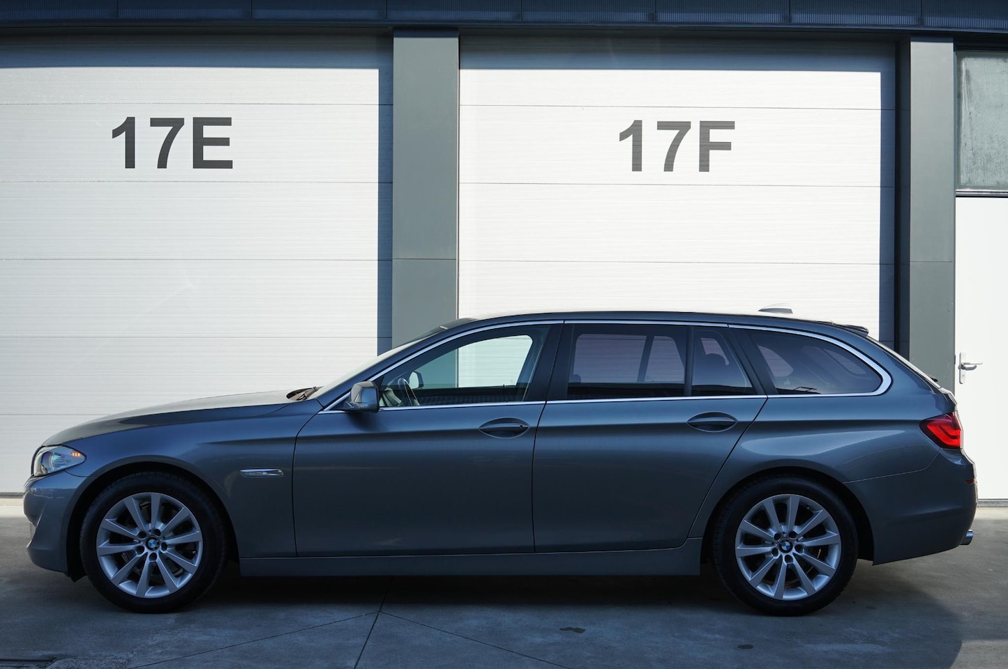 BMW 5-serie Touring - 523i High Executive 523i High Executive - AutoWereld.nl