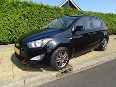 Hyundai i20 - 1.2I I-MOTION-Airco-Usb-electr pakket-Lmv