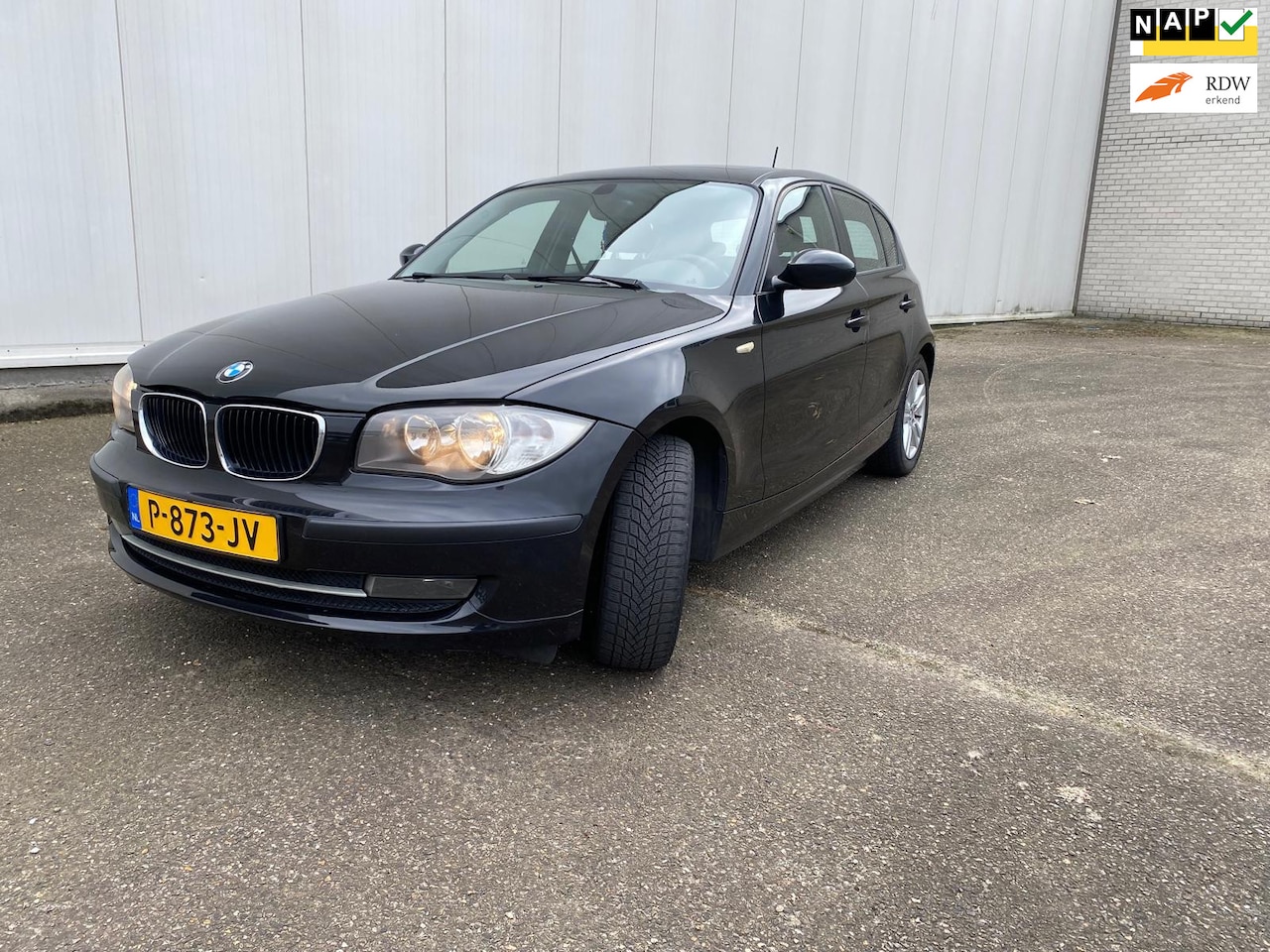 BMW 1-serie - 118i niewe APK - AutoWereld.nl