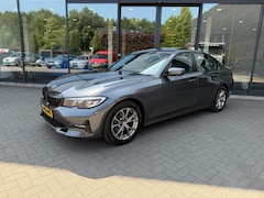 BMW 3-serie - 320i SportLine, Schuifdak, Half leer, LED, Camera, Trekhk, NaviPro,