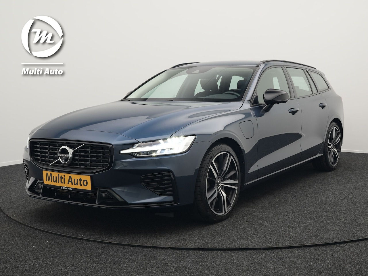 Volvo V60 - T6 Recharge AWD R-Design Plug In Hybrid 340pk Dealer O.H. PHEV | Sportstoelen Verwarmd | T - AutoWereld.nl