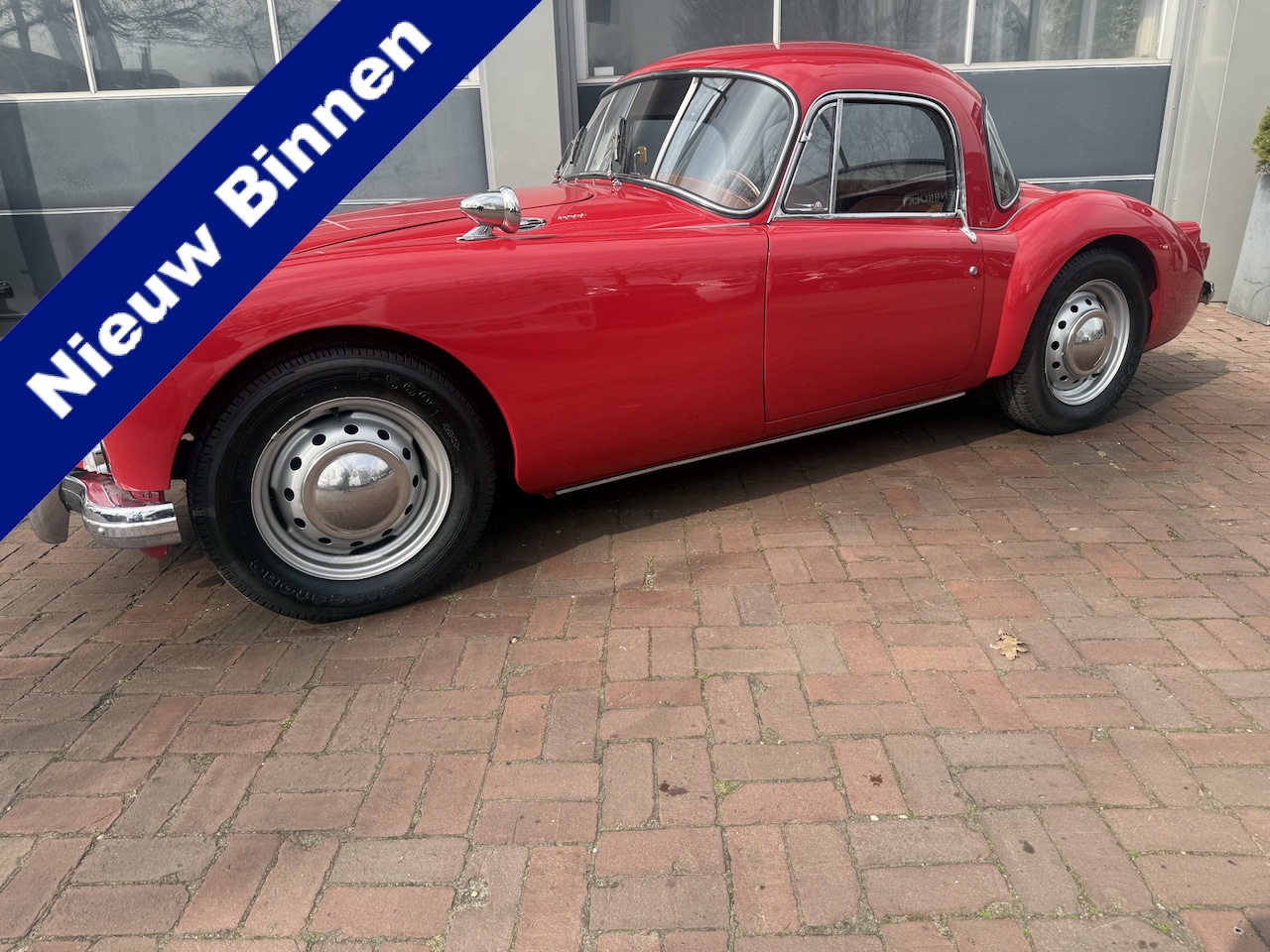 MG A 1600 - COUPE Bj 1961 MK II FULLY RESTORED SCHIJFREMMEN - CHROMEN WIELEN - WISSELSTROOM - AutoWereld.nl