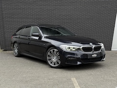 BMW 5-serie Touring - 520i M Sport | Panodak | Sportstoel| | LED