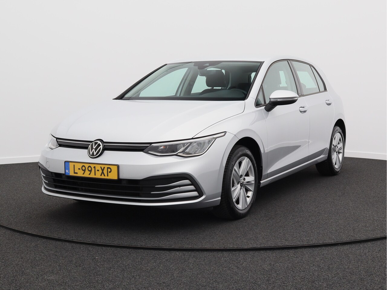 Volkswagen Golf - 1.0 TSI Life/ lage km/ zeer mooi! - AutoWereld.nl