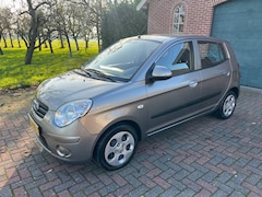 Kia Picanto - 1.1 X-Tra Automaat NIEUWSTAAT van Oma uit 1943