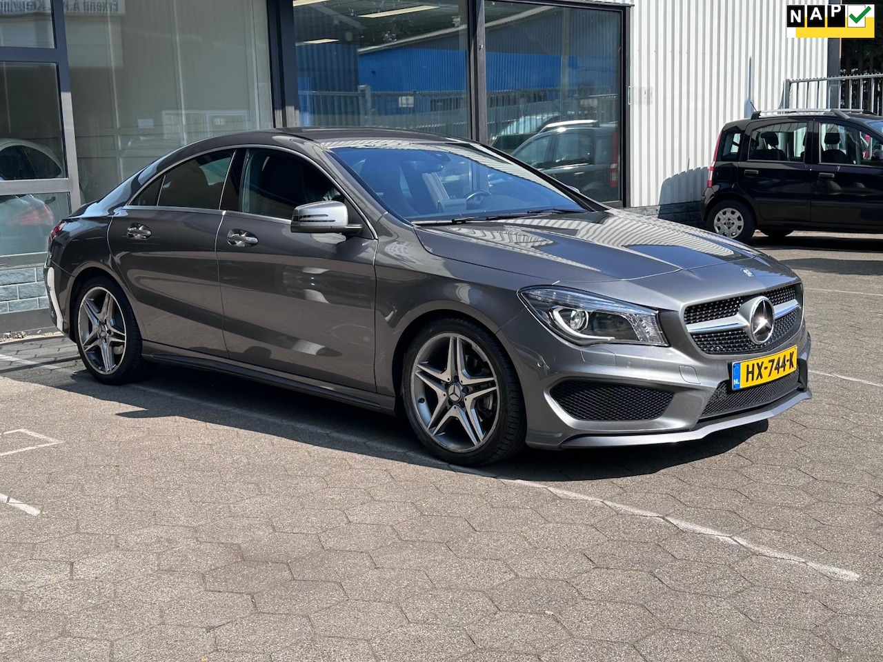 Mercedes-Benz CLA-Klasse - 180 Ambition*AMG*Airco*Navigatie*Leder/Alcantara* - AutoWereld.nl