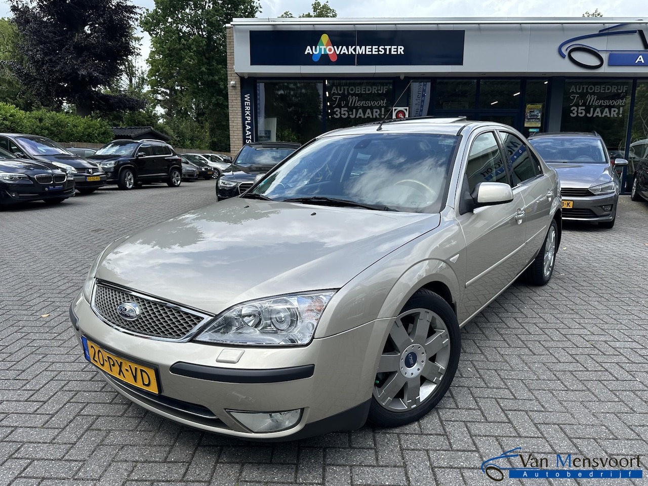 Ford Mondeo - 2.0 16V Automaat Ghia Executive 1eEig|Leder|Xenon|Schfdak|Climate|Cruise - AutoWereld.nl