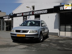 Volkswagen Passat - 1.8-5V Trendline | Airco | Elec ramen | Cruise Contol