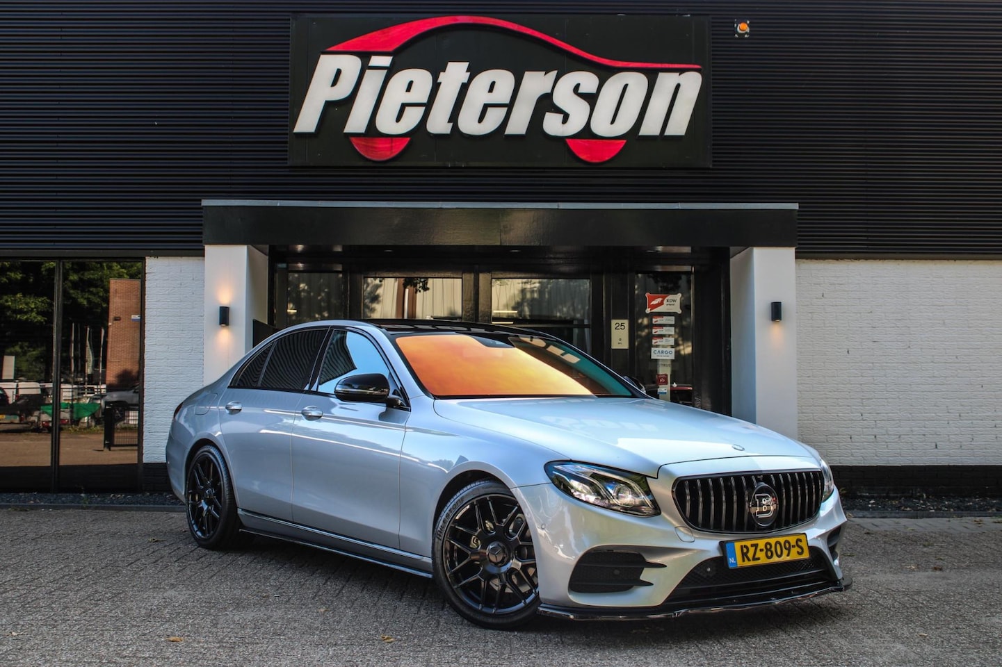 Mercedes-Benz E-klasse - 220d AMG 63 BRABUS CAMERA SFEERVER - AutoWereld.nl