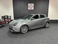 Alfa Romeo Giulietta - 1.4 Turbo, NAV, CRUISE, LED, PDC, CLIMAT, LMV