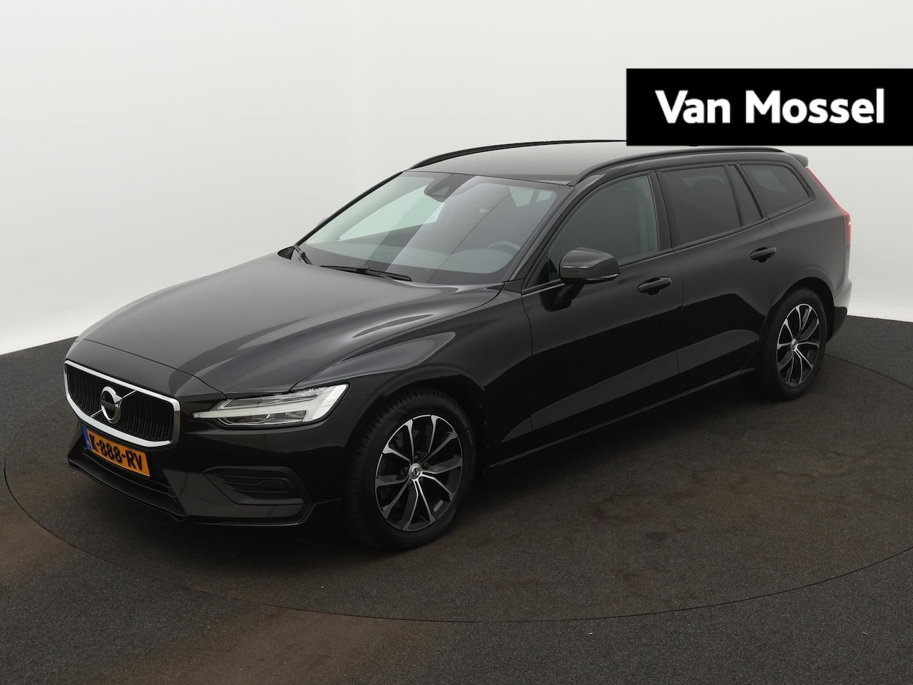 Volvo V60 - B3 Momentum Advantage | Navigatie | Trekhaak | Camera - AutoWereld.nl